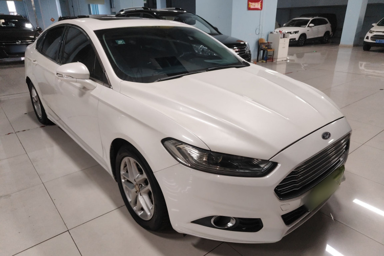 福特 蒙迪欧 2013款 1.5L GTDi180时尚型车身外观3