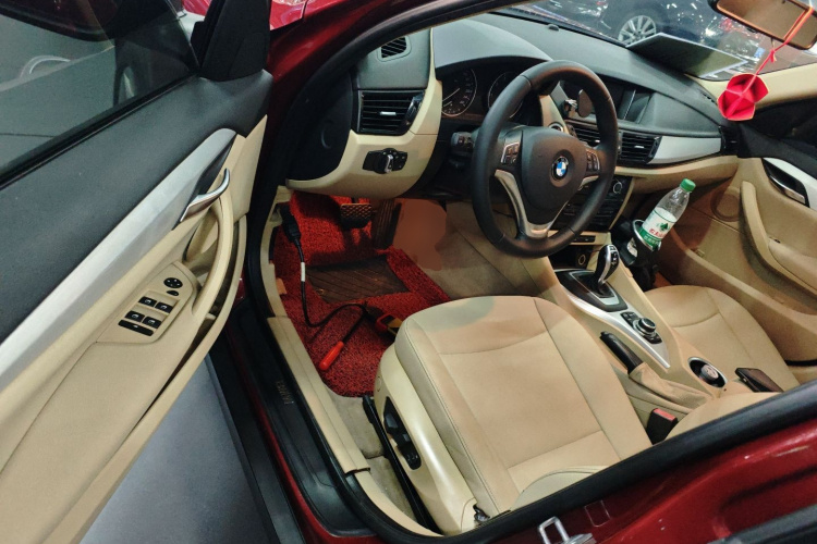 宝马X1 2014款 sDrive18i 领先型中控内饰20