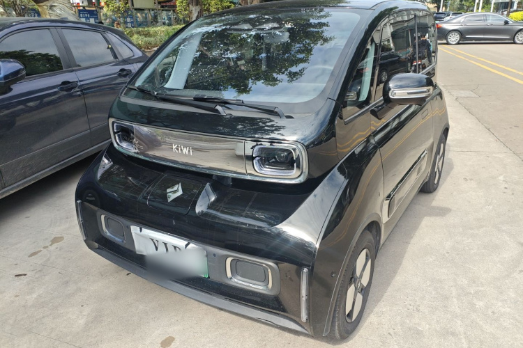 宝骏KiWi EV 2023款 大疆版 磷酸铁锂车身外观1