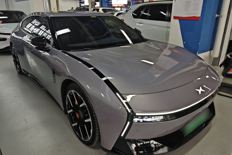 小鹏P7 2025款 750 四驱高性能 Ultra车身外观6002