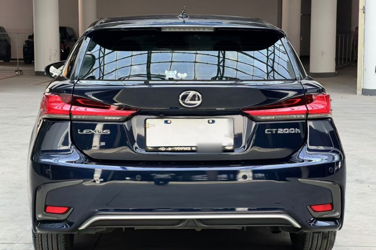 雷克萨斯CT 2020款 CT200h 精英版 单色车身外观6004