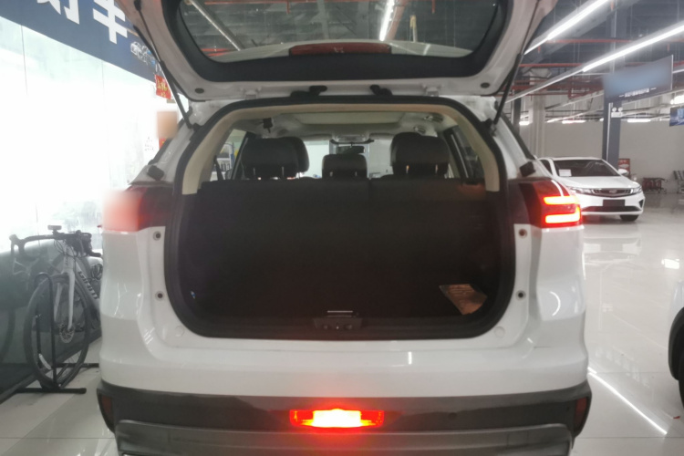 吉利汽车 博越 2018款 1.8TD 自动两驱智联型4G互联版局部细节23