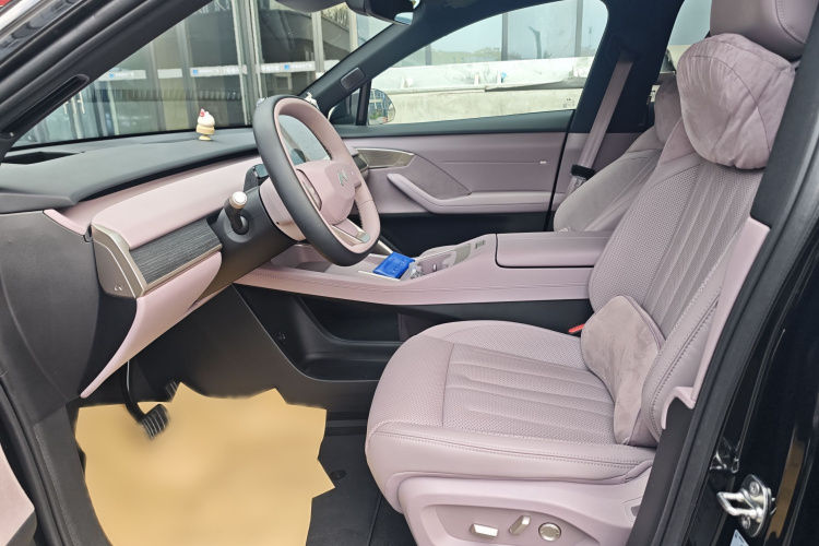 乐道L60 2024款 60kWh 后驱版中控内饰7003