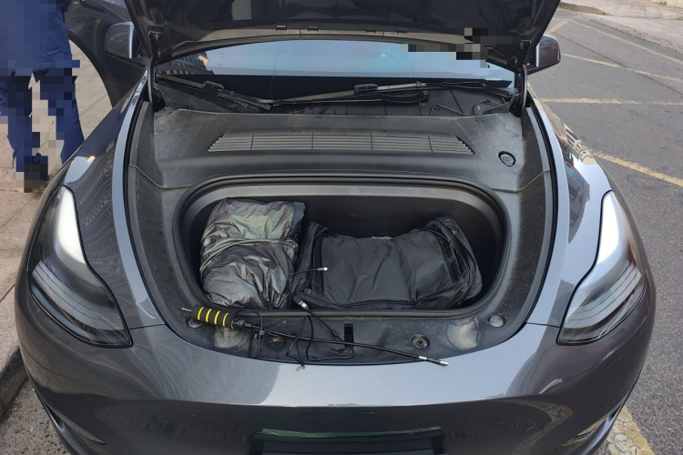 特斯拉 Model Y 2021款 长续航全轮驱动版局部细节24