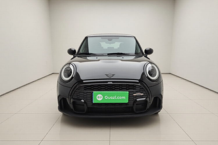 MINI 2022款 1.5T COOPER 黑标特别版车身外观2