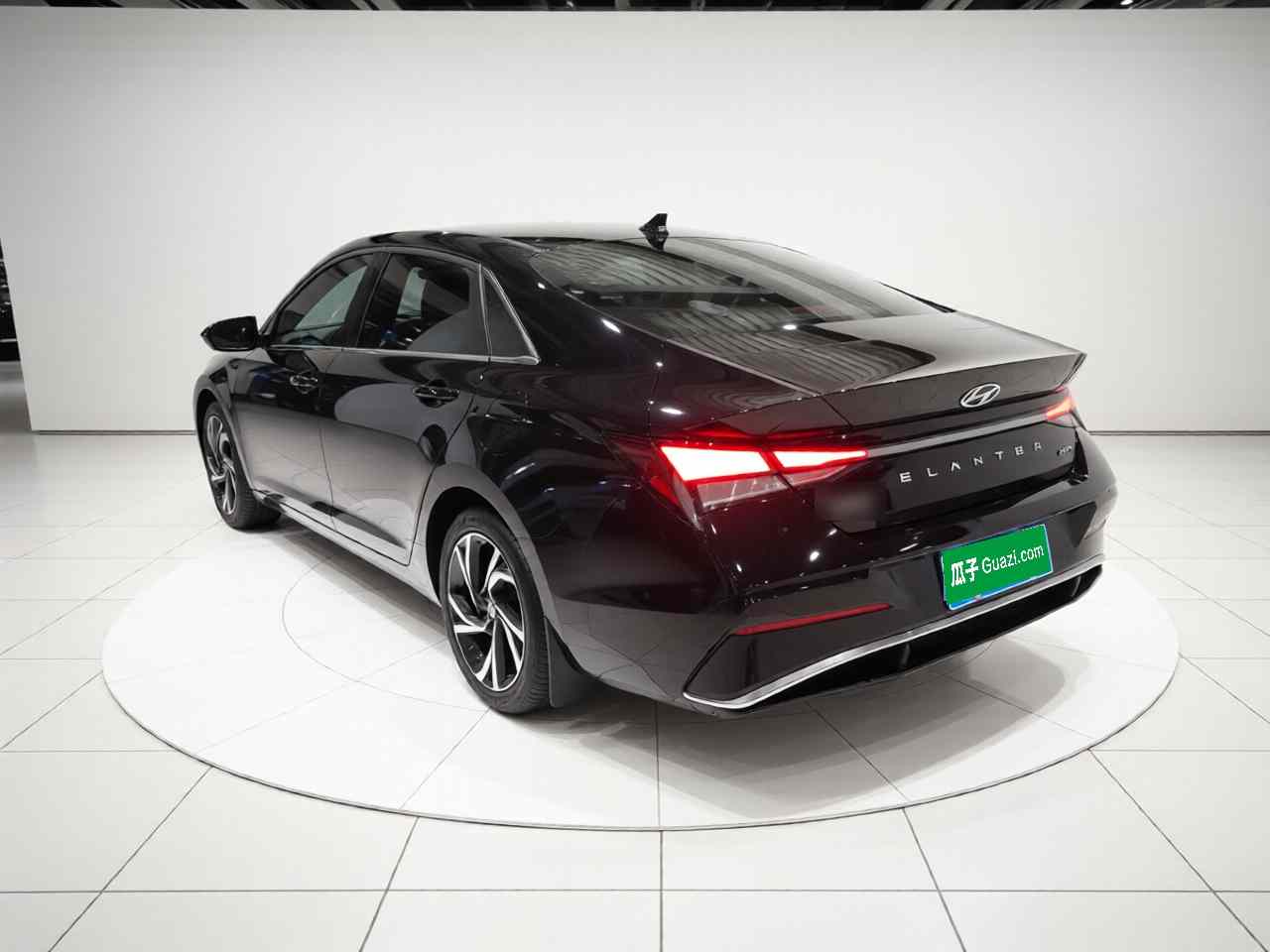 现代 伊兰特 2023款 1.5L CVT GLX精英版(3)