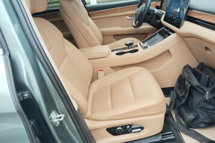 鸿蒙智行 问界M5 2023款 增程四驱智驾版局部细节41