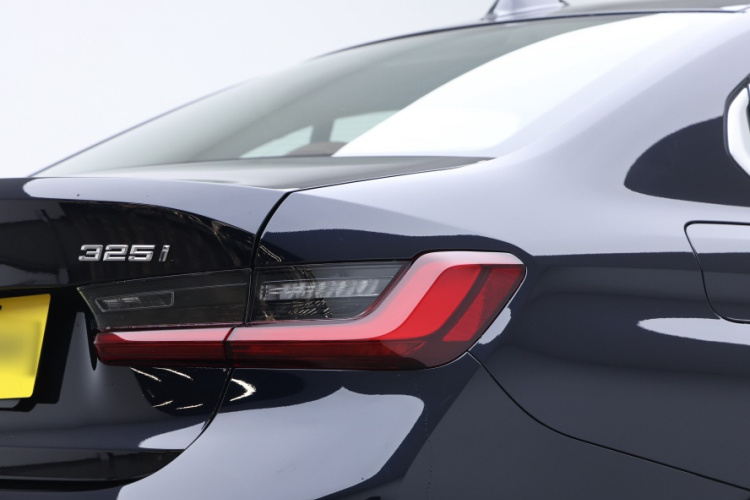 宝马3系 2025款 325i M运动套装车身外观6007