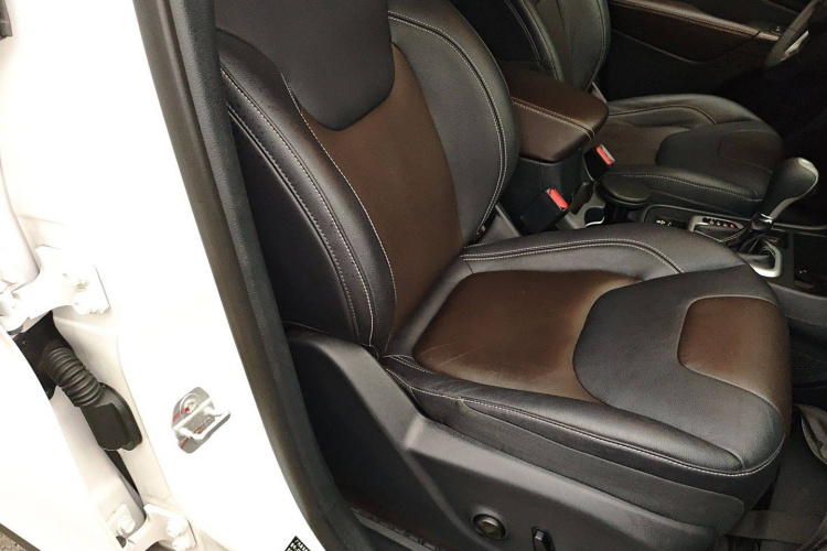 Jeep 自由光 2017款 2.4L 领先版局部细节41