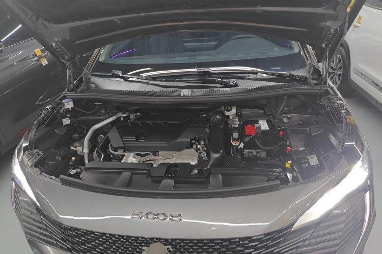 标致5008 2021款 400THP 7座豪华版局部细节24
