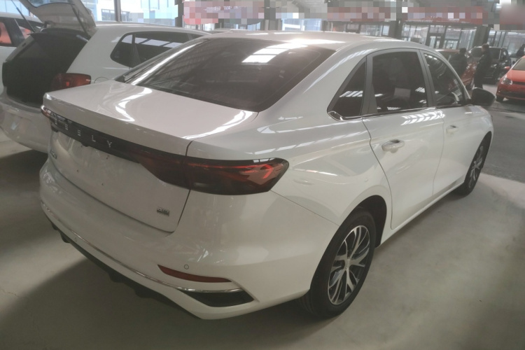 吉利汽车 帝豪 2025款 第4代 1.5L CVT龙腾版车身外观7