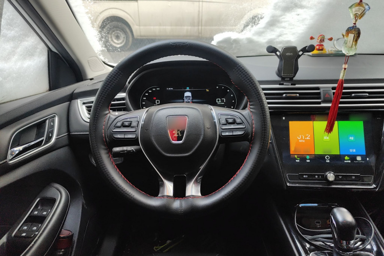 荣威i5 2020款 1.5L 自动4G互联领豪旗舰版中控内饰13