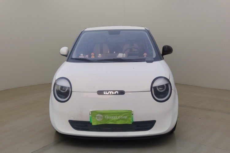 长安启源 长安Lumin 2022款 210km 香甜款车身外观2