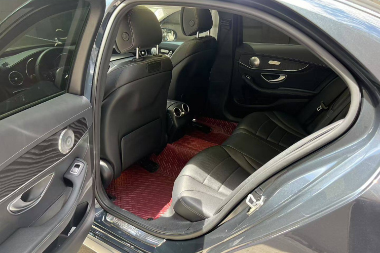 奔驰C级 2017款 C 200 L 运动版中控内饰7003
