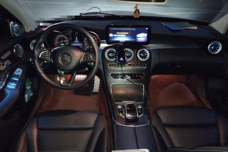 奔驰C级 2015款 C 200 L 4MATIC 运动版中控内饰7002