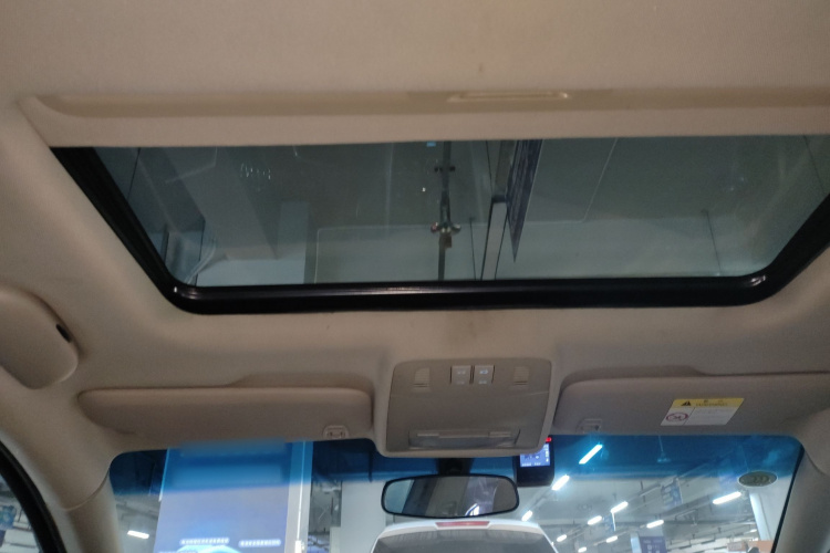 别克 英朗 2013款 GT 1.6L 自动时尚版中控内饰22