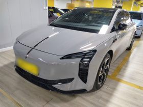 红旗EH7 2024款 760 Pro+ 四驱荣耀版