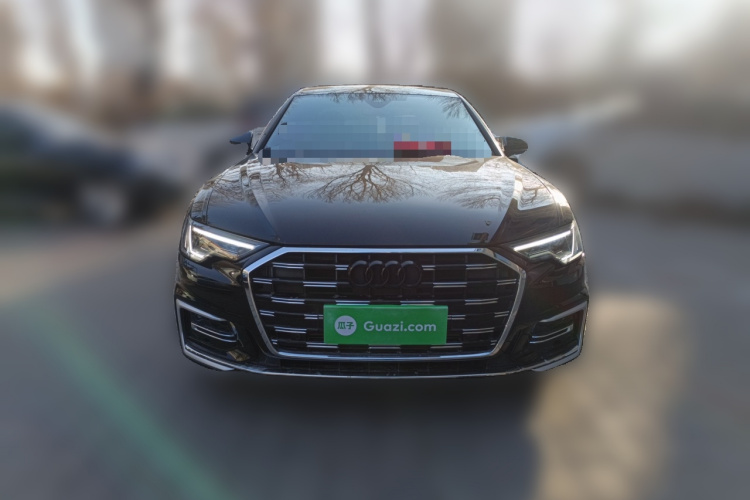 奥迪A6L 2023款 改款 40 TFSI 豪华动感型车身外观2