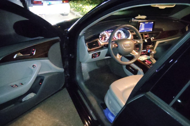 奥迪A6L 2014款 30 FSI 舒适型中控内饰7003