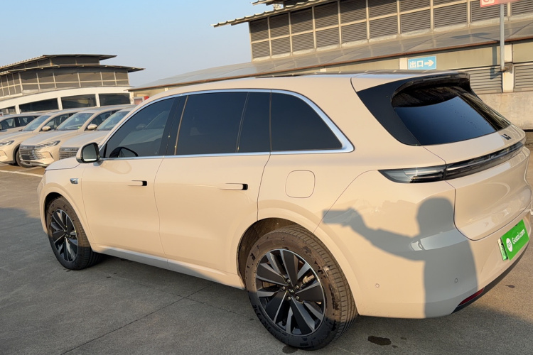 理想汽车 理想L6 2025款 Pro 智能焕新版车身外观6007