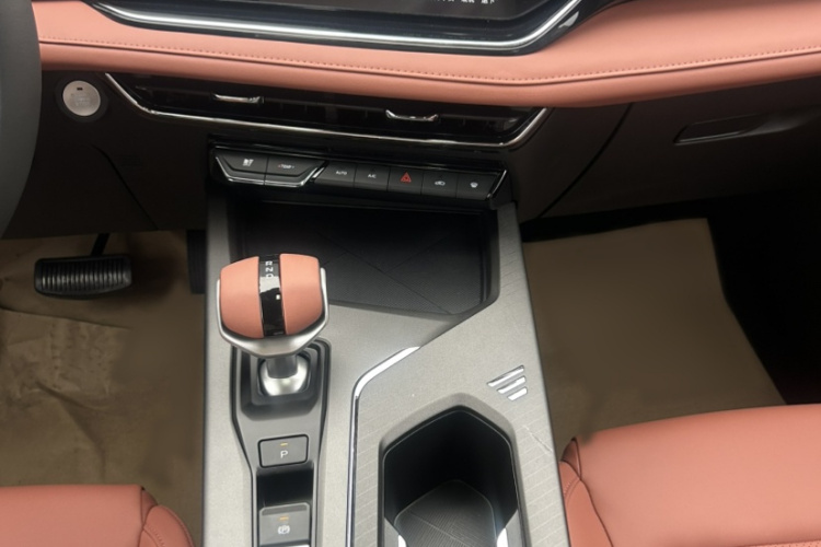 长安X5 PLUS 2026款 第二代 1.5T 超越PRO中控内饰7010