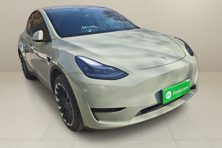 特斯拉 Model Y 2024款 后轮驱动版车身外观3