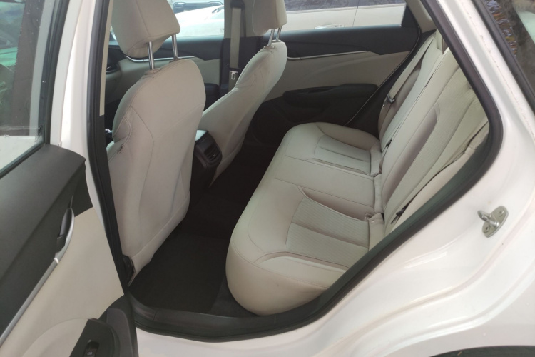 别克 英朗 2018款 15T 手动进取型 国V中控内饰21