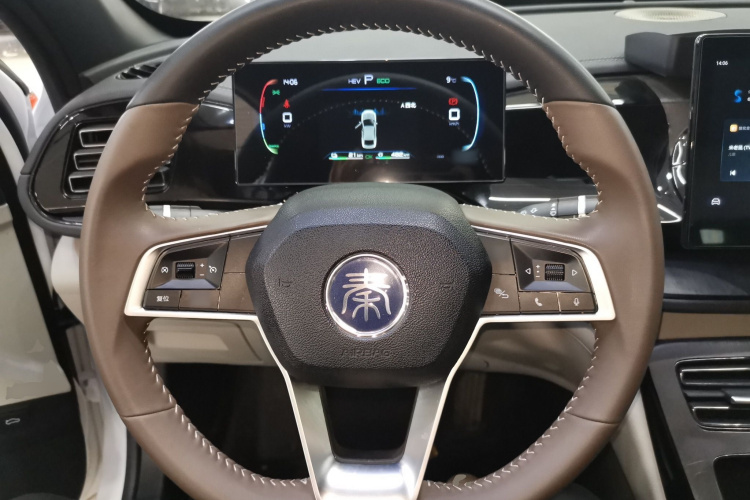 比亚迪 秦PLUS 2024款 荣耀版 DM-i 55KM领先型中控内饰13