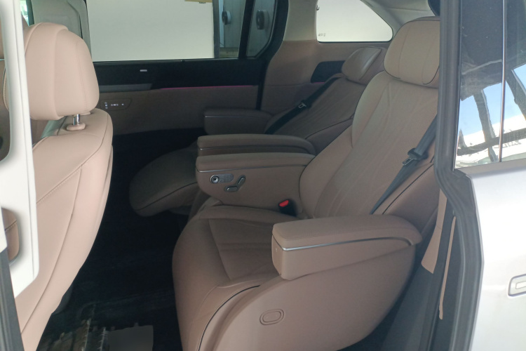 小鹏X9 2024款 702超长续航Max中控内饰21