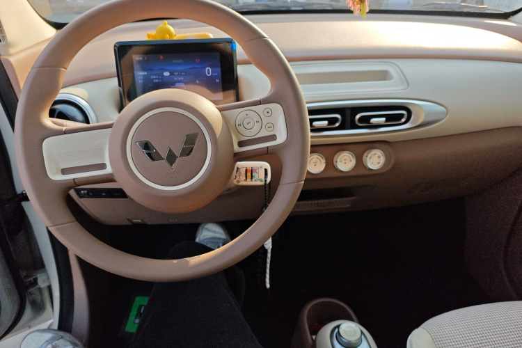 五菱汽车 宏光MINIEV 2025款 四门版 进阶款中控内饰12