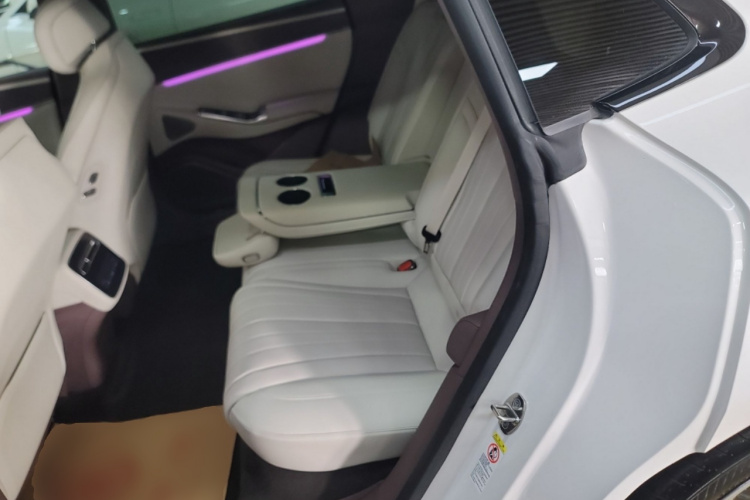 腾势Z9GT 2024款 1100四驱Max版中控内饰21