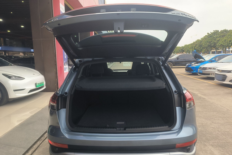 奥迪Q4 e-tron 2024款 40 e-tron 创境版机舱底盘23