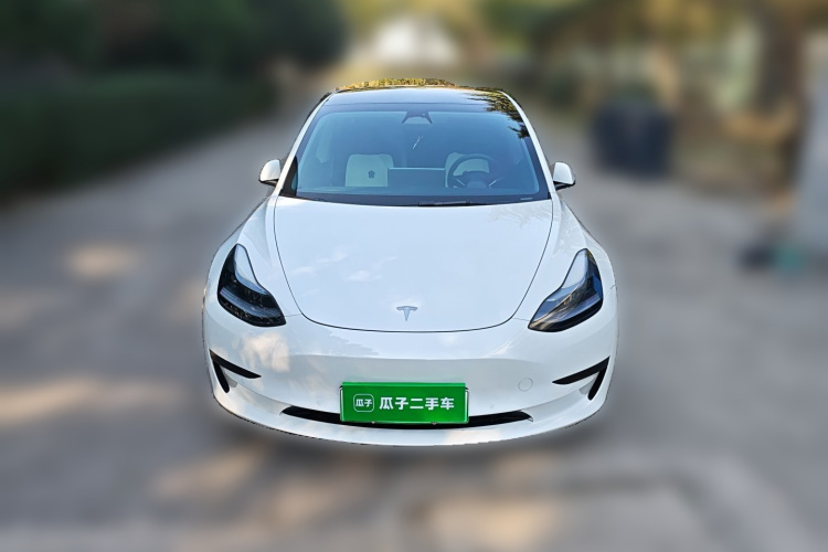 特斯拉 Model 3 2022款 后轮驱动版车身外观2