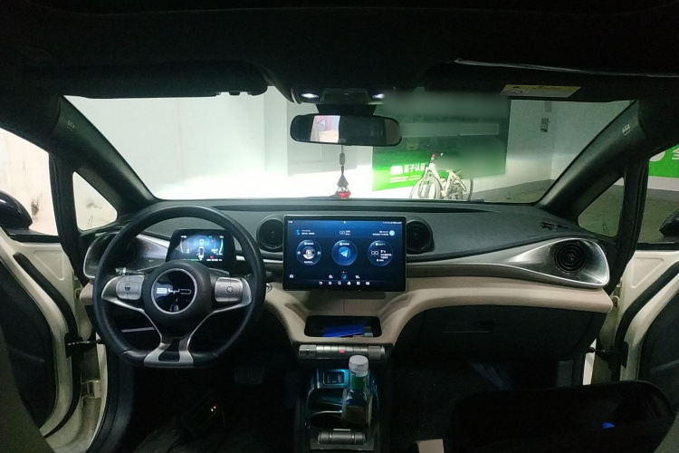 比亚迪 海豚 2023款 420km 时尚版中控内饰7002