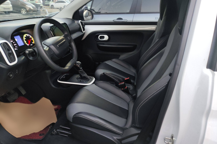 荣威 科莱威CLEVER 2022款 311km元气啵啵版中控内饰7003