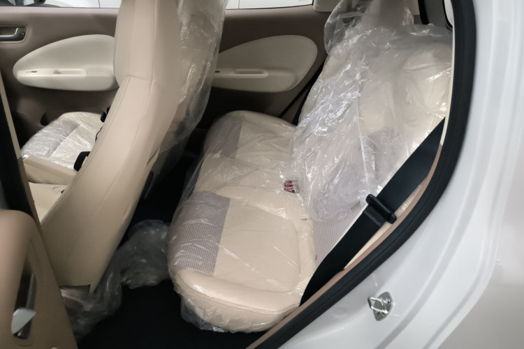 五菱汽车 宏光MINIEV 2025款 四门版 进阶款中控内饰21