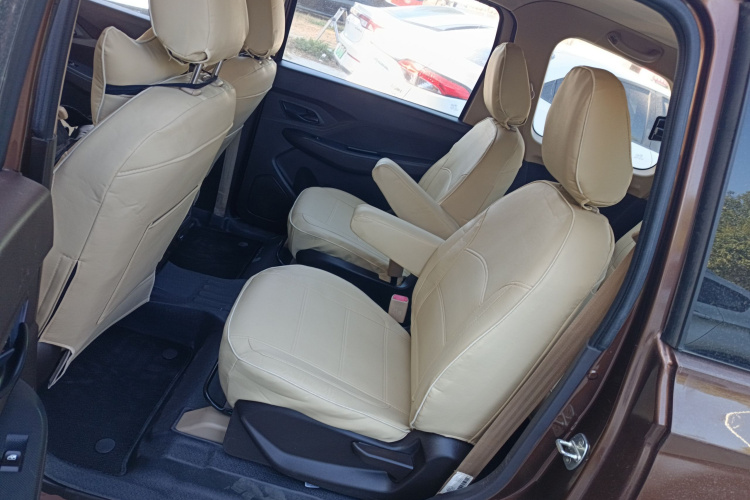 五菱汽车 五菱宏光 2021款 1.5L S标准型LAR中控内饰21