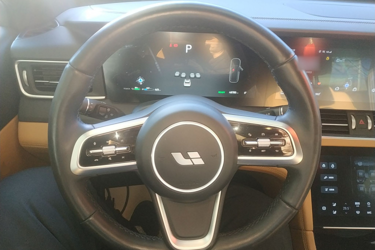 理想汽车 理想ONE 2021款 增程6座版中控内饰13