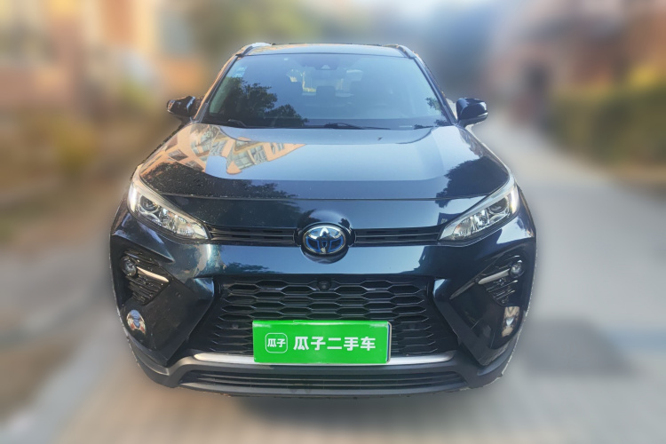丰田 威兰达 2020款 双擎 2.5L E-CVT两驱科技版车身外观6001