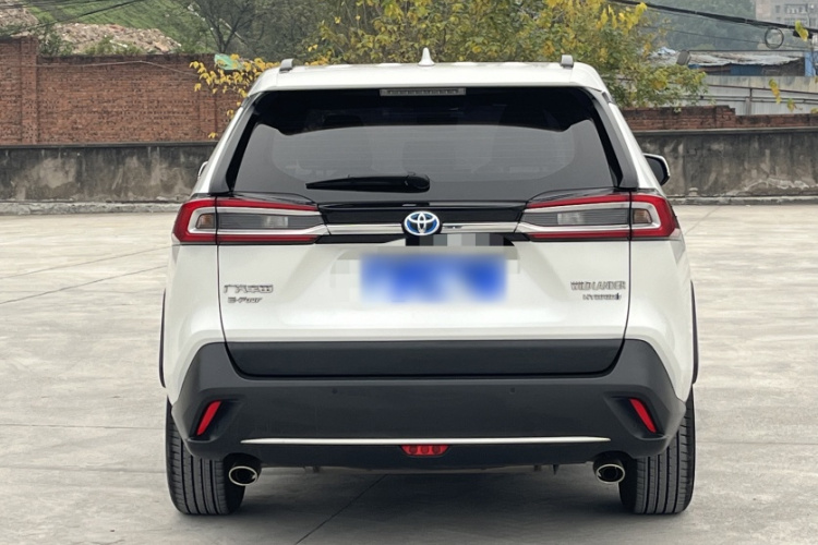 丰田 威兰达 2023款 双擎 2.5L E-CVT四驱尊贵版车身外观6009