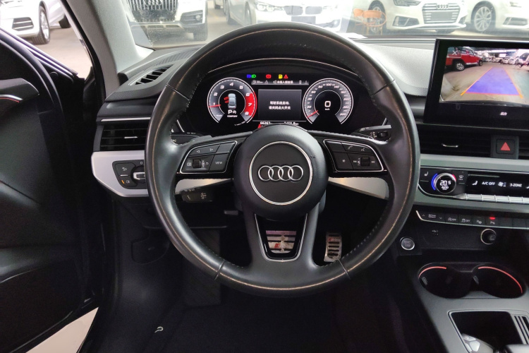 奥迪A4L 2020款 40 TFSI 豪华动感型中控内饰13
