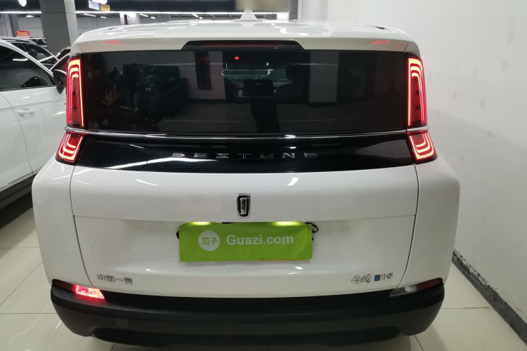 奔腾NAT 2022款 悦享出行 换电版 100kW 401km车身外观6