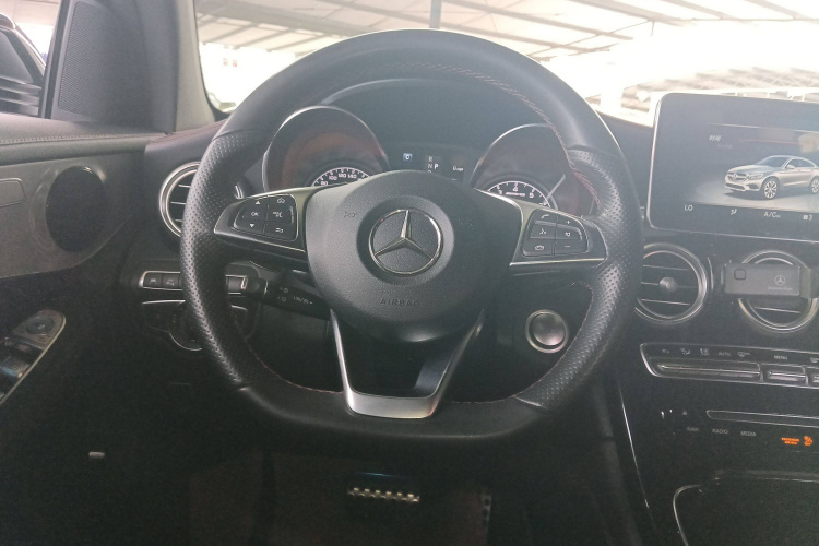 奔驰GLC轿跑 AMG 2017款 AMG GLC 43 4MATIC 轿跑SUV局部细节13