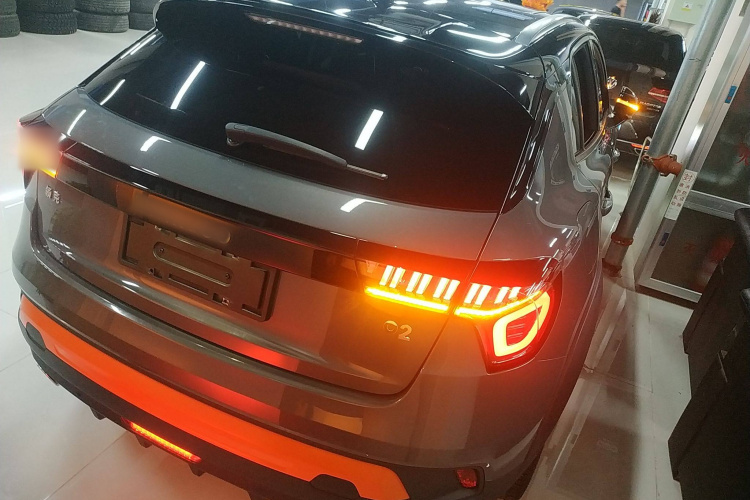 领克02 2018款 1.5T DCT两驱耀Pro版 国V车身外观7