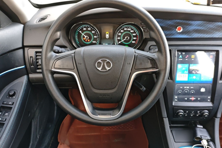 北汽新能源EU 2018款 EU快换乐途版局部细节13