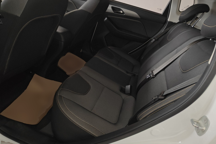 北京汽车 北京X3 2021款 1.5T 手动荣耀版中控内饰21