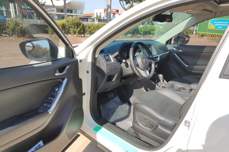 马自达CX-5 2015款 2.0L 自动四驱豪华型中控内饰20