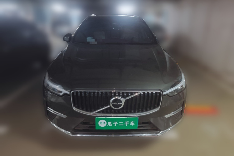 沃尔沃XC60 2022款 B5 四驱智逸豪华版车身外观2