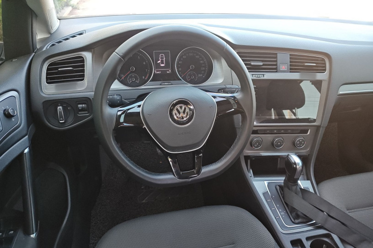 大众 高尔夫 2016款 1.6L 自动舒适型中控内饰13
