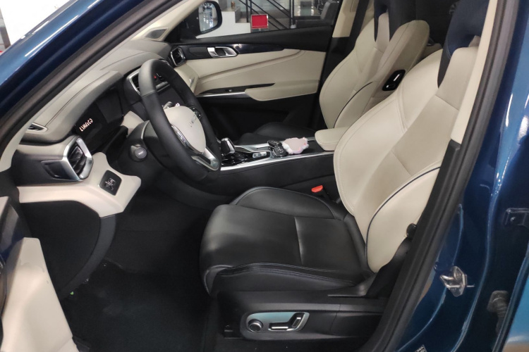 领克01 2019款 2.0T 两驱耀Pro版 国VI中控内饰19